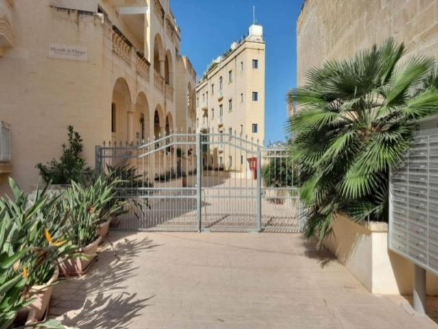 East Breeze Penthouse Apartment Mgarr Ngoại thất bức ảnh